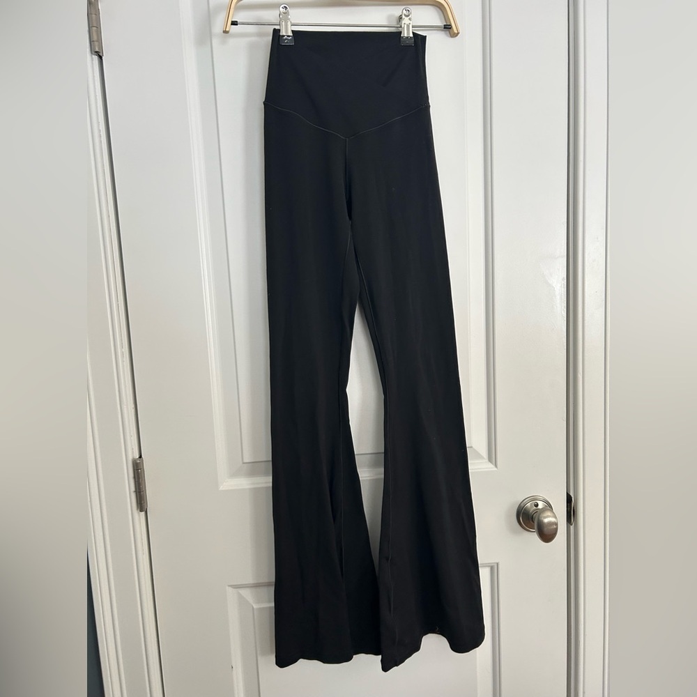 Aerie OFFLINE Crossover Flared Leggings Yoga Pants